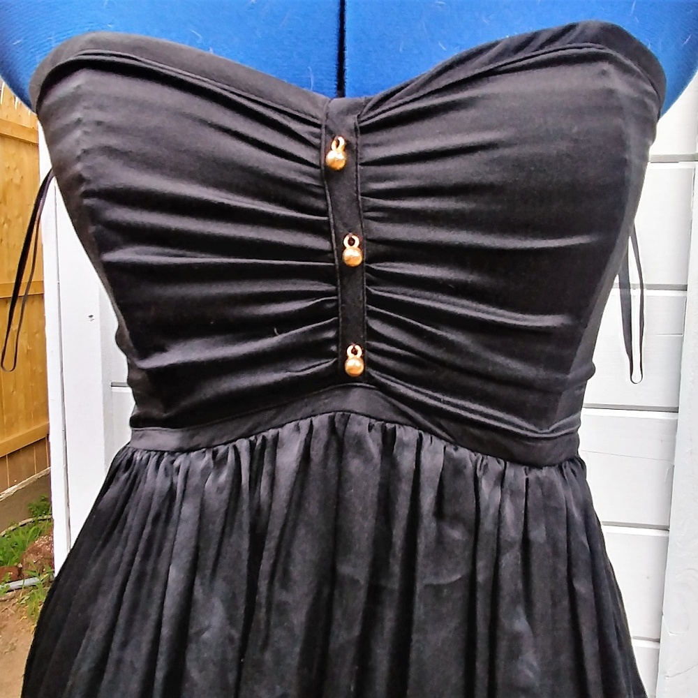 OLGA KAPUSTINA little black dress lbd with sweetheart top